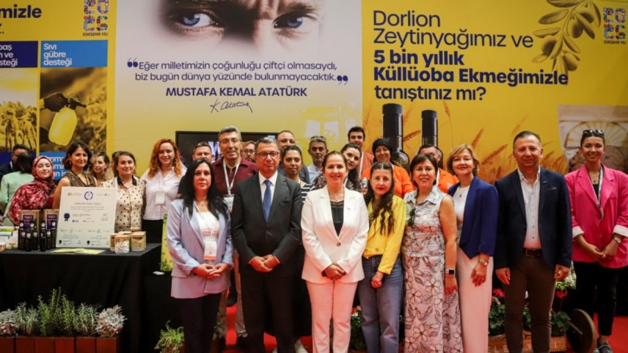 Eskişehir Tarım Fuarı’nda Büyükşehir Belediyesinin standına yoğun ilgi